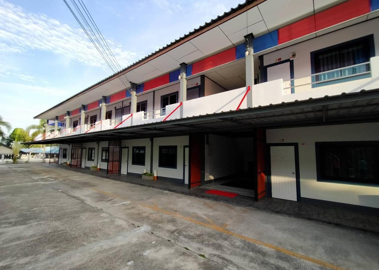 Jirapa Modern Resort Chonburi Bagian luar foto